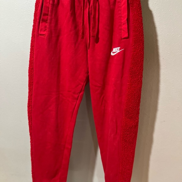Nike Sportswear Club Fleece Kids Red Set - Picture 4 of 14